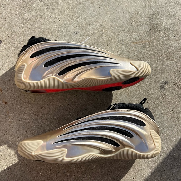 Adidas Men's James harden vol 9 size 14 - Picture 2 of 10